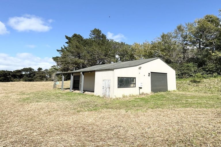 Photo of property in 71 James Paige Lane, Riverhead, Albany, 0793