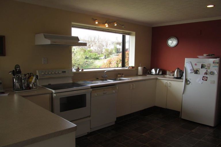 Photo of property in 17 Kamaka Crescent, Bridge Hill, Alexandra, 9320