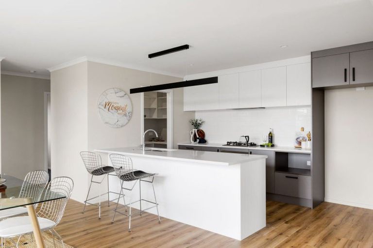 Photo of property in 54 Waruhia Crescent, Rototuna North, 3281