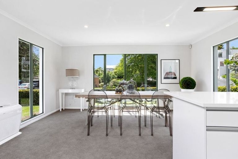 Photo of property in 4 Enticott Place, Huntsbury, Christchurch, 8022