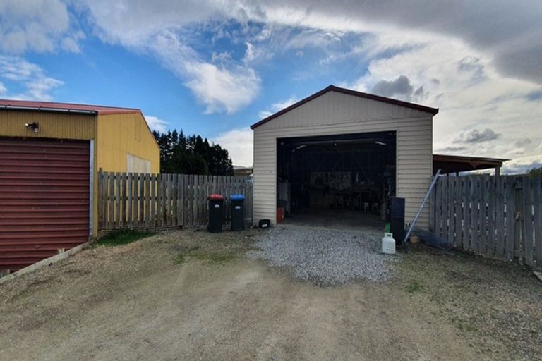 Photo of property in 35 Lauder-omakau Road, Omakau, 9376
