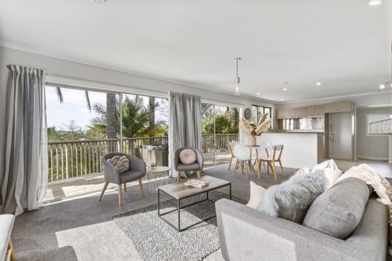 Photo of property in 26 Cedar Terrace, Stanmore Bay, Whangaparaoa, 0932