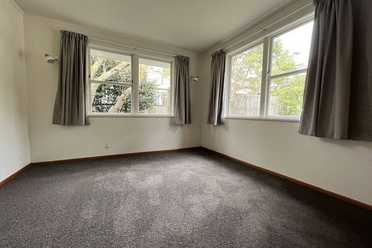 Photo of property in 6 Paua Place, Camborne, Porirua, 5026