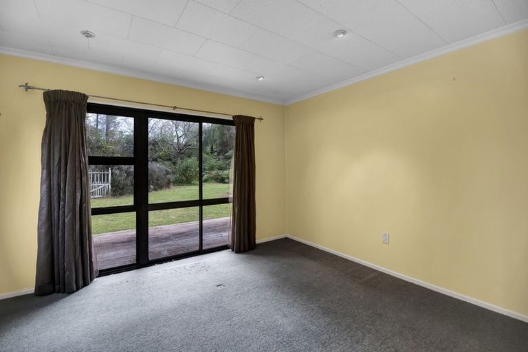Photo of property in 24 Tainui Terrace, Inglewood, 4330
