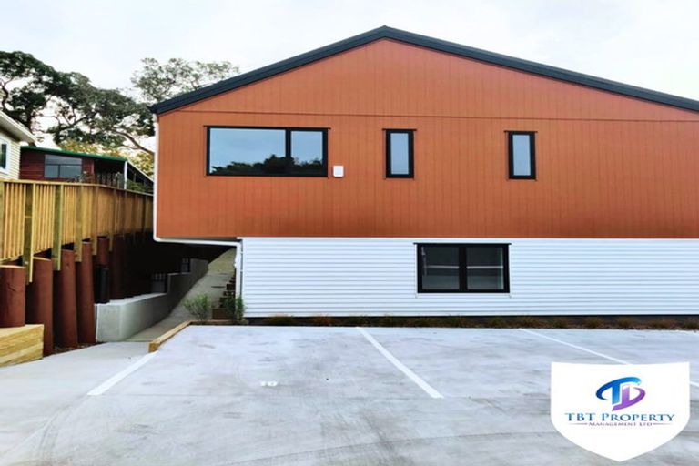 Photo of property in 3/11 Stottholm Road, Titirangi, Auckland, 0604