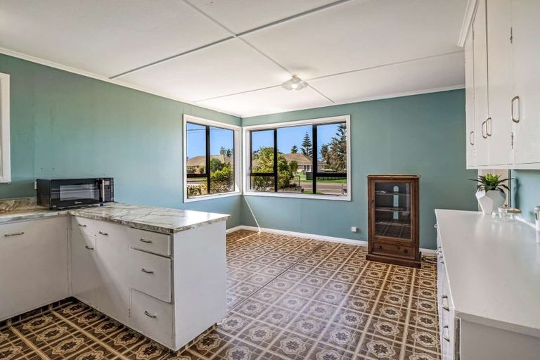 Photo of property in 120 Puriri Street, Gonville, Whanganui, 4501