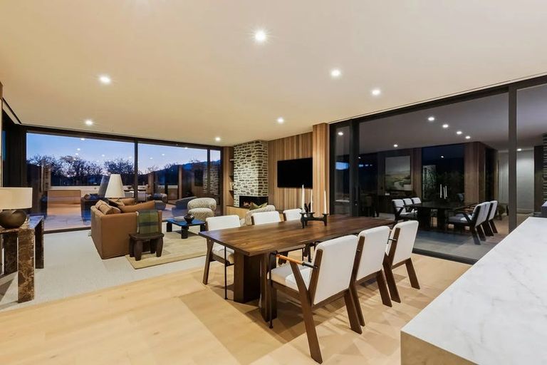 Photo of property in Kawarau Heights, 12 Kawarau Heights Boulevard, Lake Hayes, Queenstown, 9304