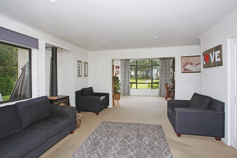 Photo of property in 11d Hyland Place, Waiuku, 2681
