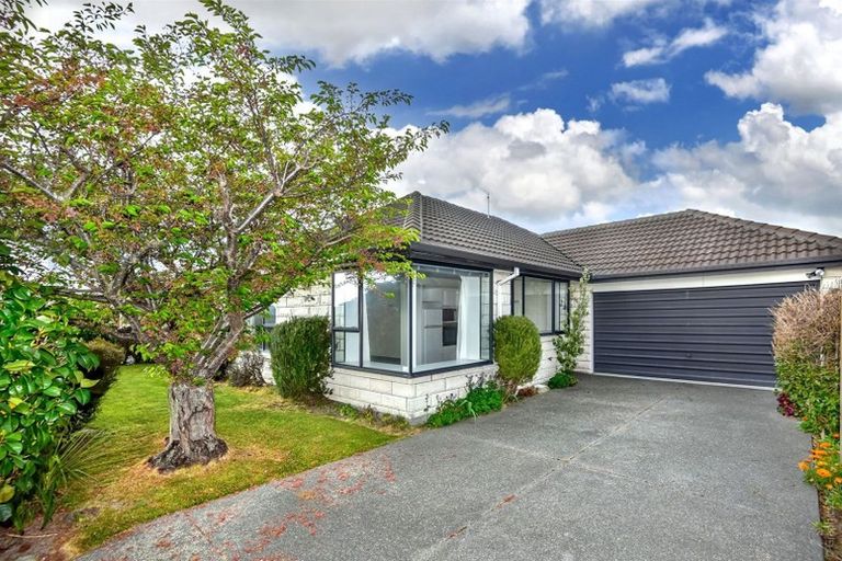 Photo of property in 1/6 Chardale Street, Avondale, Christchurch, 8061