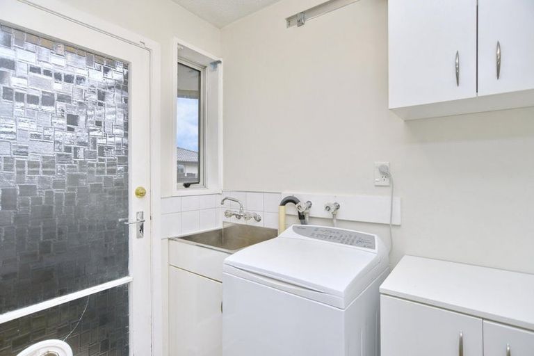 Photo of property in 1/9 Valecrest Avenue, Parklands, Christchurch, 8083