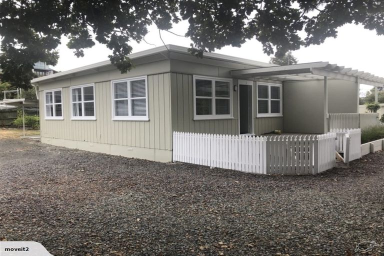 Photo of property in 2/35 Glenvar Road, Torbay, Auckland, 0630