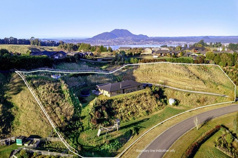 Photo of property in 36 Dalmore Way, Acacia Bay, Taupo, 3385