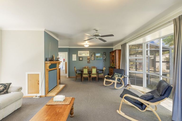 Photo of property in 17 Harris Street, Waitara, 4320