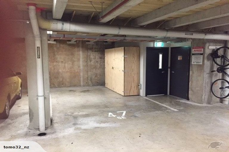 Photo of property in Montreaux Apartments, 5e/164 The Terrace, Wellington Central, Wellington, 6011