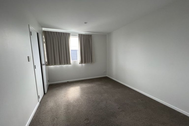Photo of property in 42 Ivy Nola Way, Henderson, Auckland, 0612