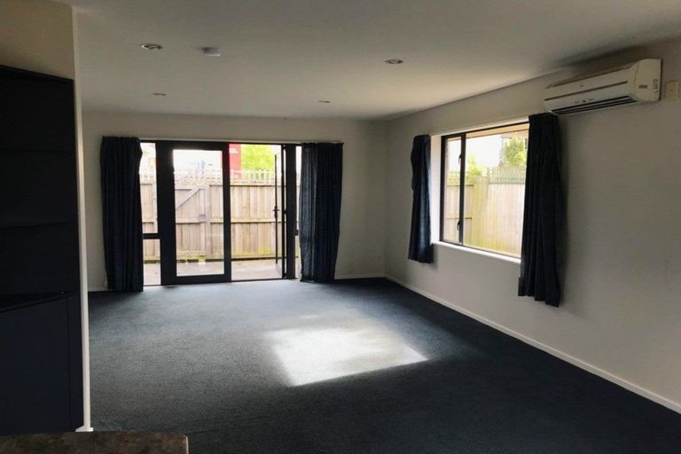 Photo of property in 61 Parade Court, Addington, Christchurch, 8024