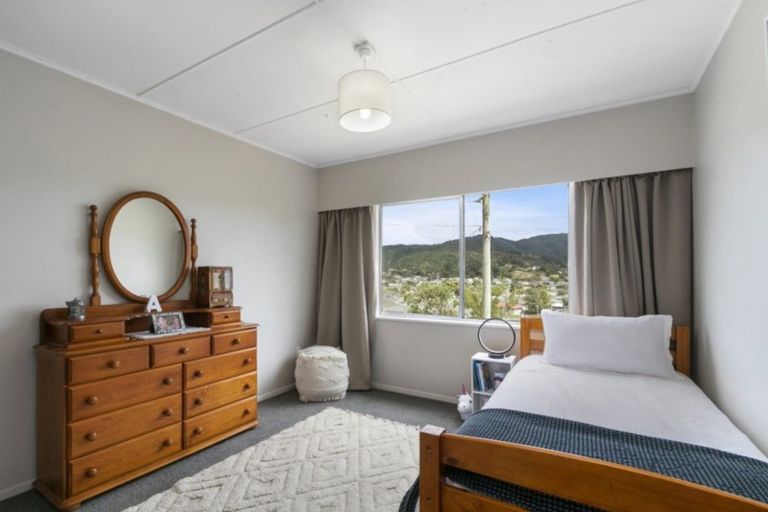 Photo of property in 41 Petrie Street, Wainuiomata, Lower Hutt, 5014