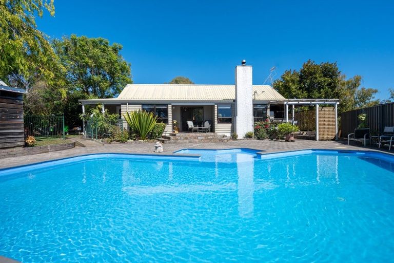 Photo of property in 1 Ritchie Place, Havelock North, 4130
