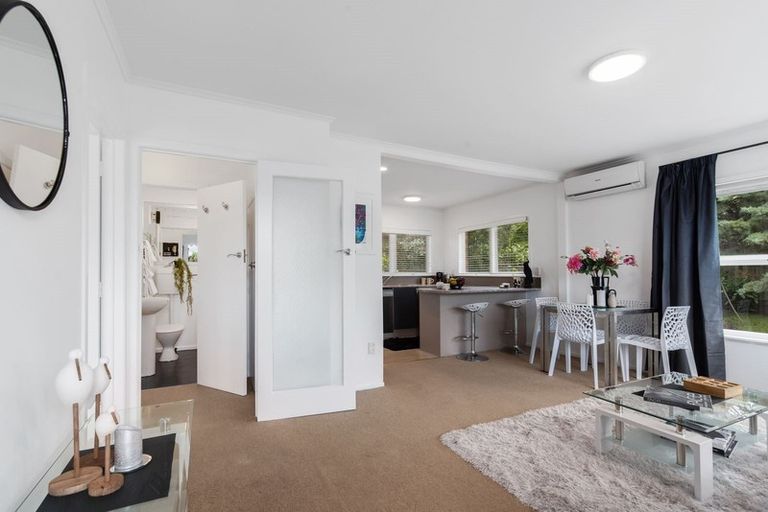 Photo of property in 4/32 Wicklow Road, Narrow Neck, Auckland, 0622