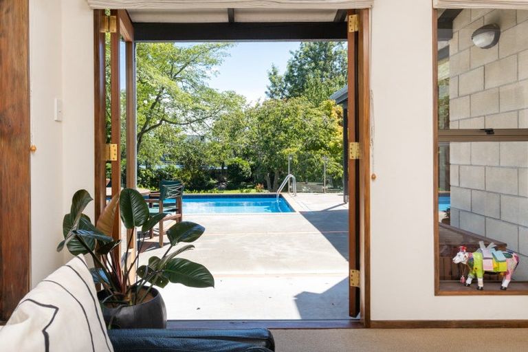 Photo of property in 44 Iona Road, Havelock North, 4130