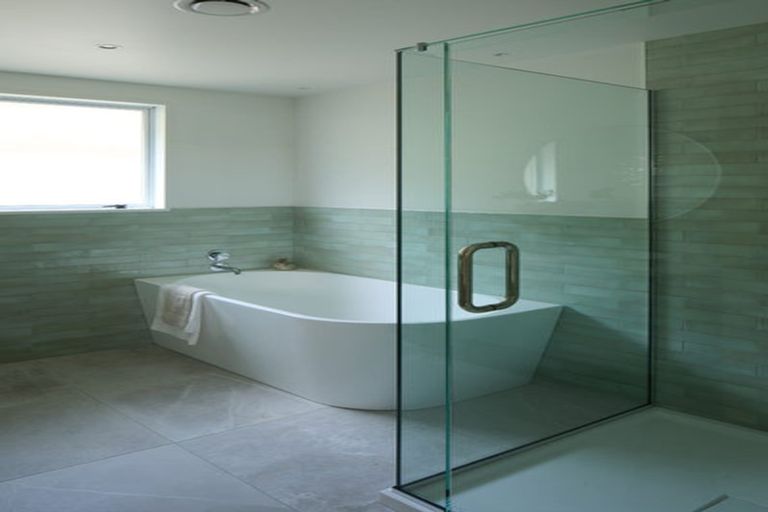 Photo of property in 2/79 Wiggins Street, Sumner, Christchurch, 8081