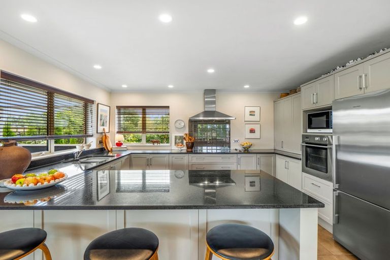 Photo of property in 20 Teviotview Place, Amberley, 7410