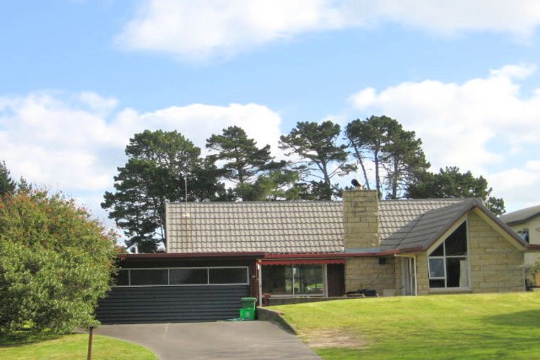 Photo of property in 210 Oceanbeach Road, Mount Maunganui, 3116