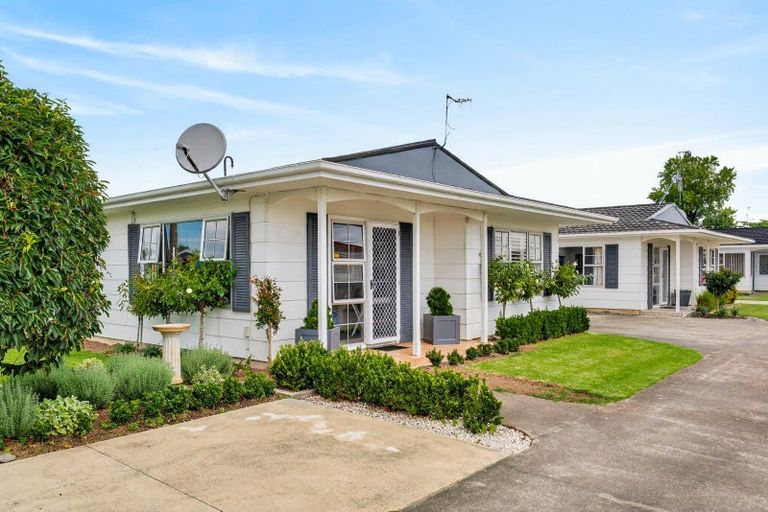 Photo of property in 1/79 Meeanee Road, Taradale, Napier, 4112