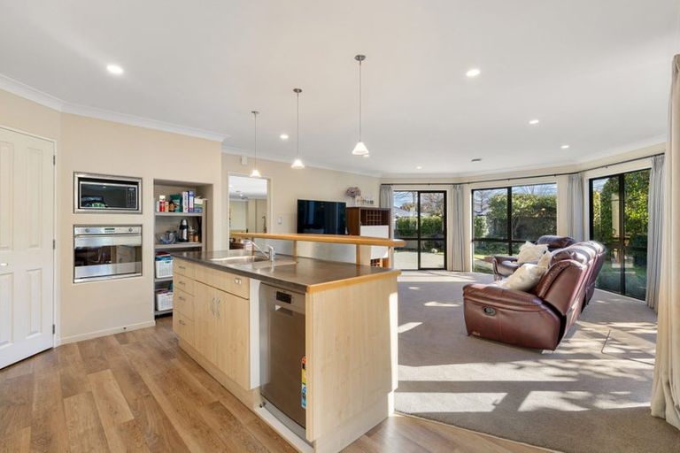 Photo of property in 55 Marble Wood Drive, Papanui, Christchurch, 8053