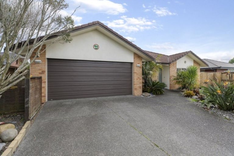 Photo of property in 36 Oreti Crescent, Papamoa Beach, Papamoa, 3118