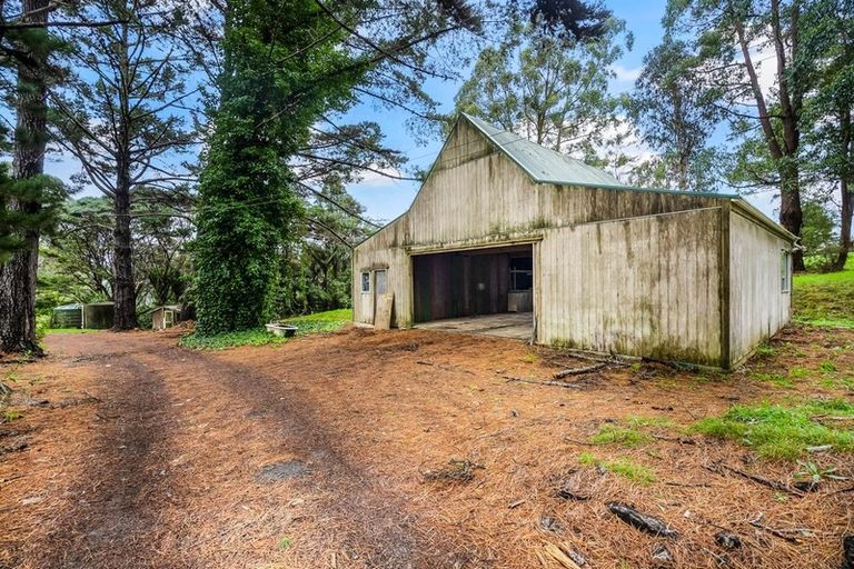 Photo of property in 29 Te Henga Road, Waitakere, Auckland, 0781