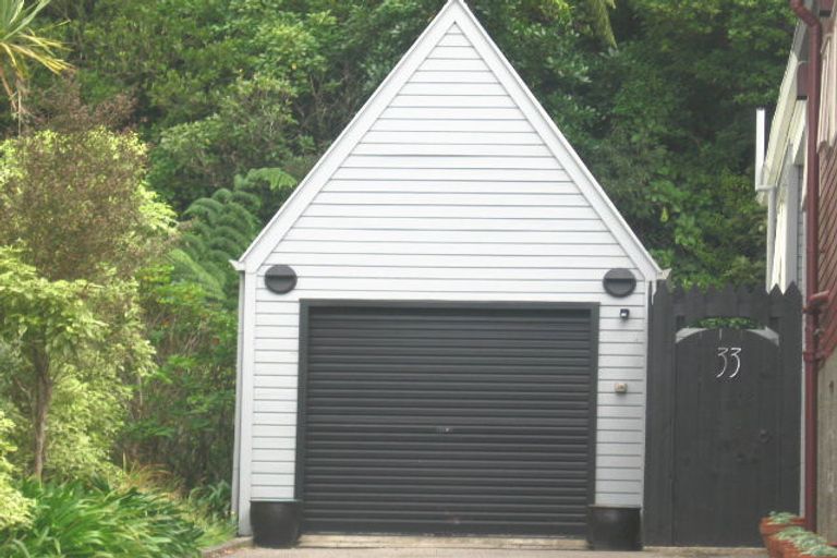 Photo of property in 33 Amapur Drive, Khandallah, Wellington, 6035