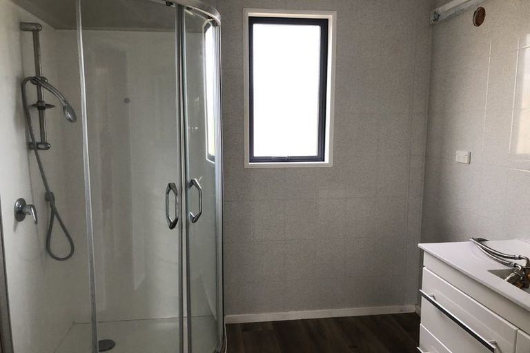 Photo of property in 29 Frimley Terrace, Waikanae Beach, Waikanae, 5036