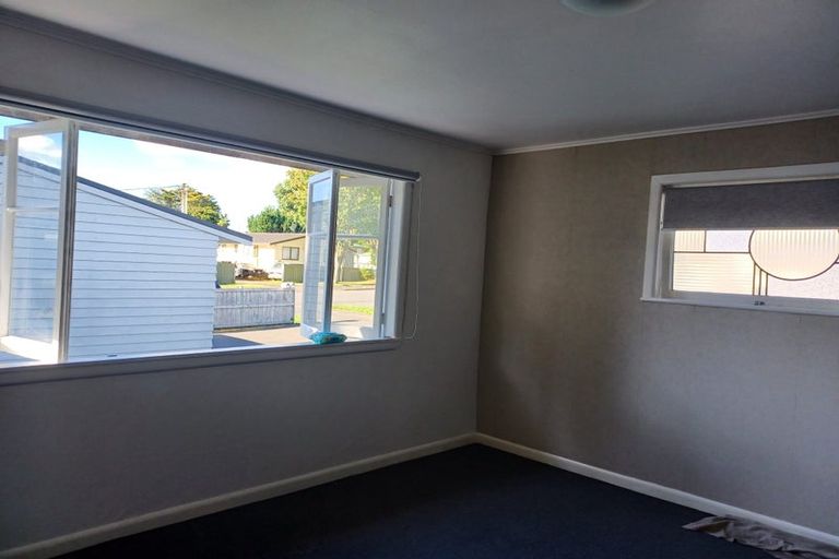 Photo of property in 3 Sandleigh Road, Hamilton Lake, Hamilton, 3204