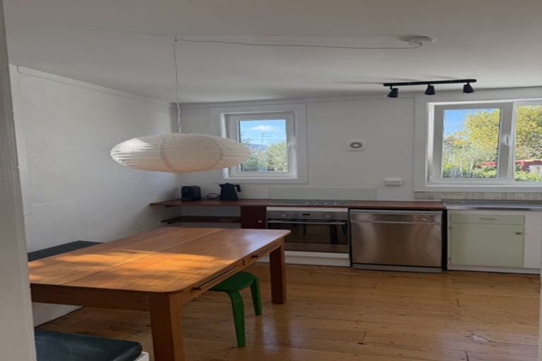 Photo of property in 40 Rambler Crescent, Beach Haven, Auckland, 0626