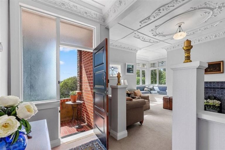 Photo of property in 16 Mallam Street, Karori, Wellington, 6012