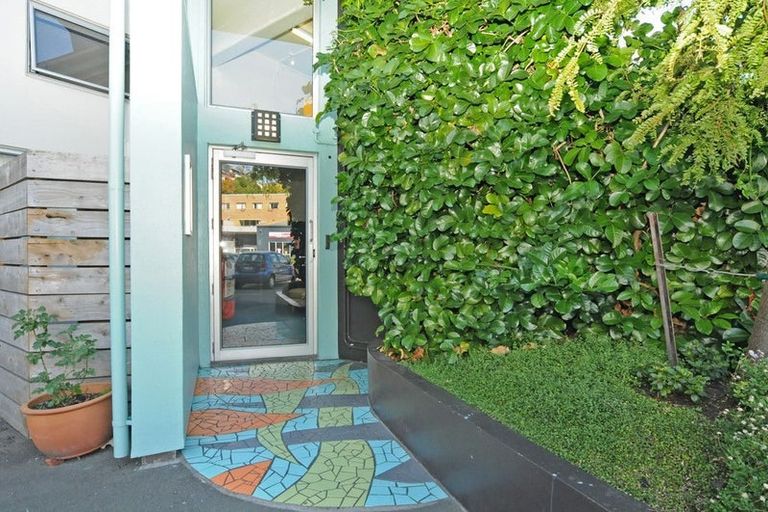 Photo of property in Qba Apartments, 51 Webb Street, Mount Cook, Wellington, 6011