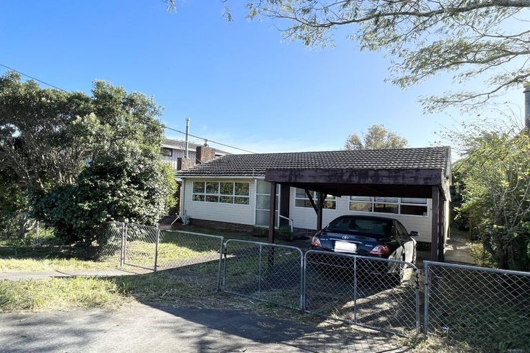 Photo of property in 25 Kaipatiki Road, Glenfield, Auckland, 0629