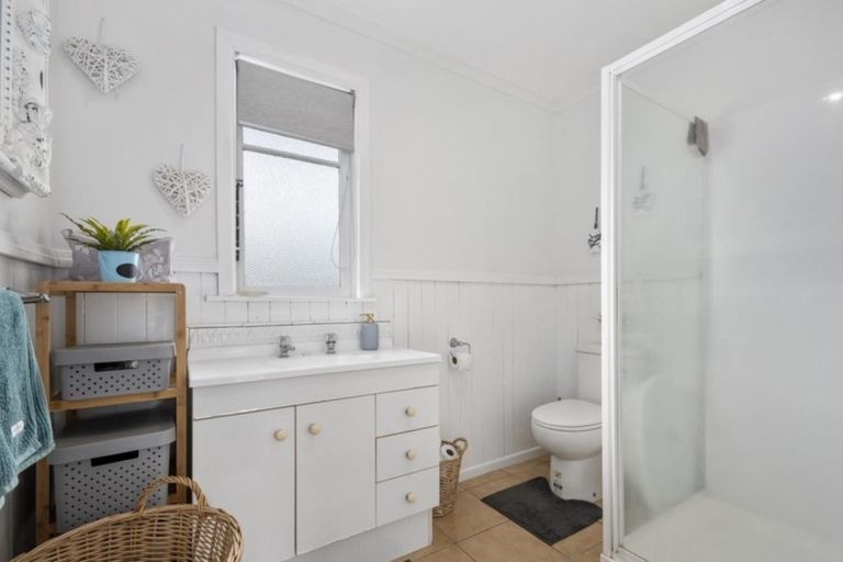 Photo of property in 11 Stewart Street, Te Puke, 3119