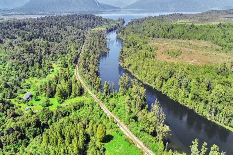 Photo of property in 1946 Arnold Valley Road, Moana, Dobson, 7872