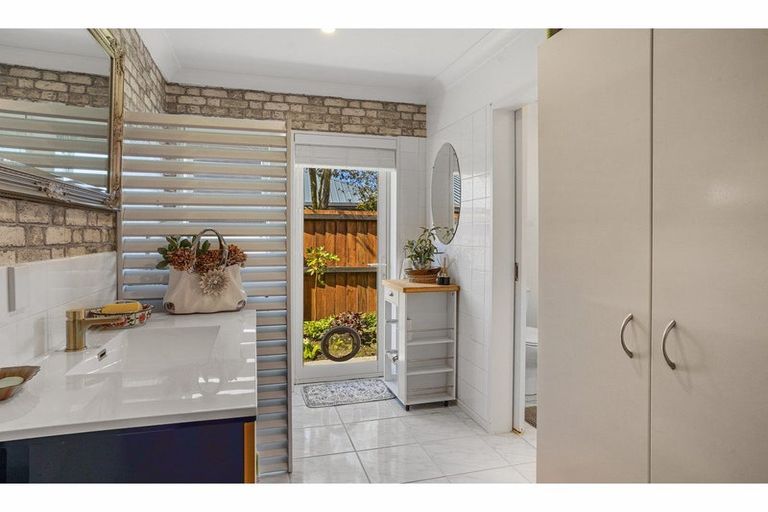 Photo of property in 8 Gerald Beattie Lane, Rangiora, 7400