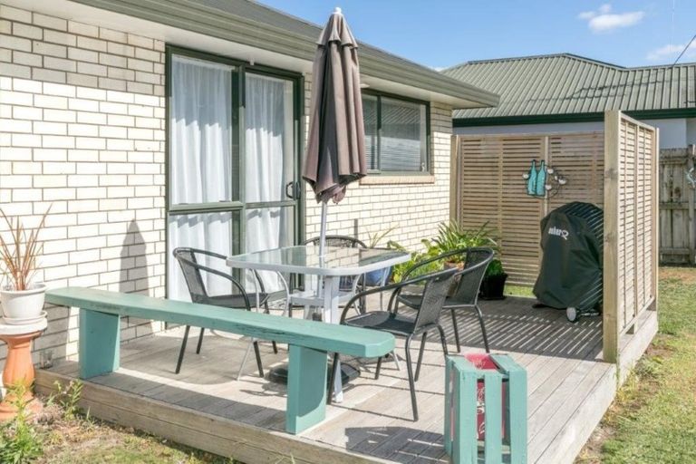 Photo of property in 10 Antrim Place, Nawton, Hamilton, 3200