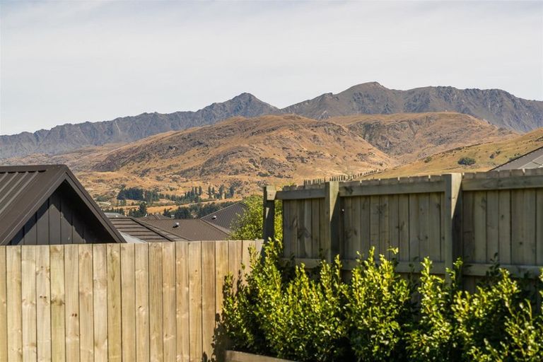 Photo of property in 19 George Drive, Lower Shotover, Queenstown, 9304