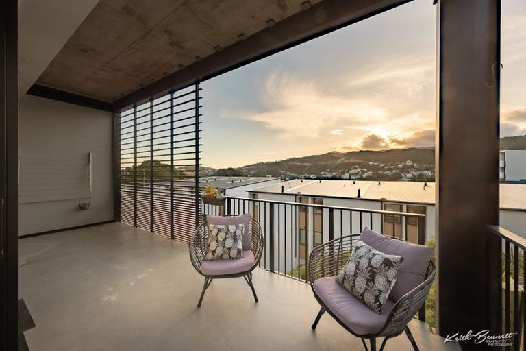 Photo of property in 201/11 Jean Caldwell Way, Island Bay, 6023