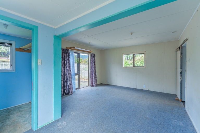 Photo of property in 107 Amohia Street, Paraparaumu, 5032