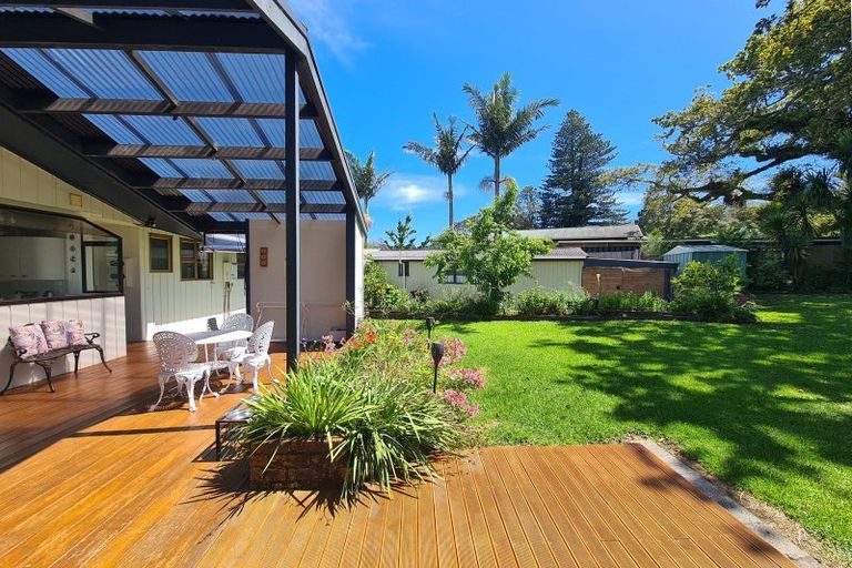 Photo of property in 30 Driving Creek Road, Coromandel, 3506