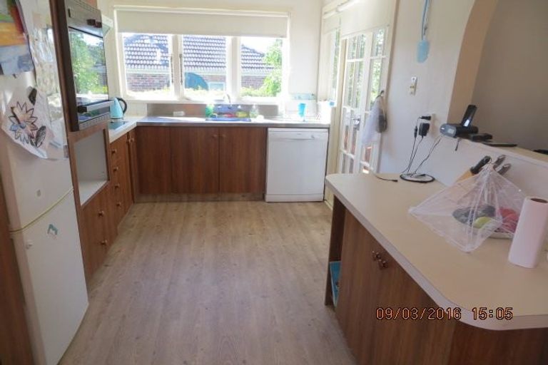 Photo of property in 77 Tahapa Crescent, Meadowbank, Auckland, 1072