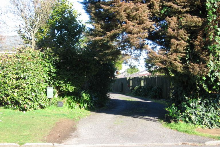 Photo of property in 17b Dover Road, St Andrews, Hamilton, 3200