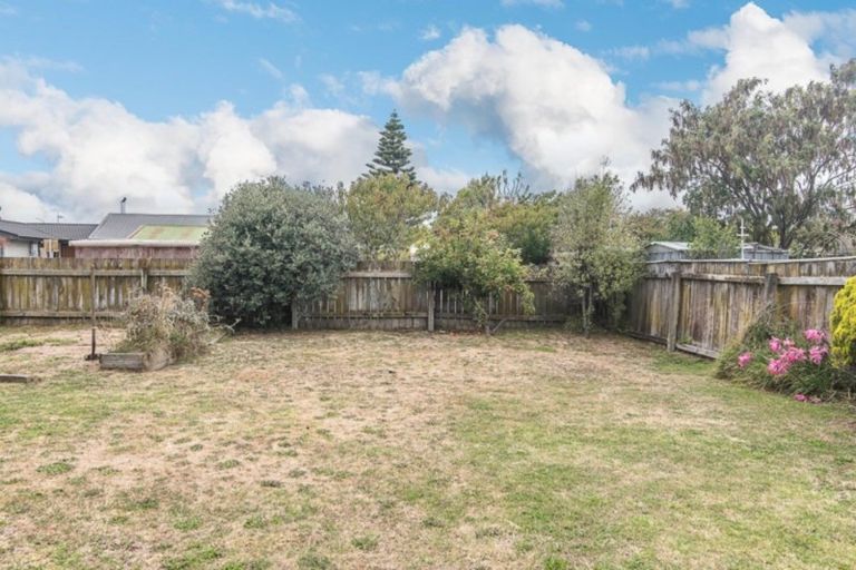 Photo of property in 44 Percival Road, Paraparaumu Beach, Paraparaumu, 5032