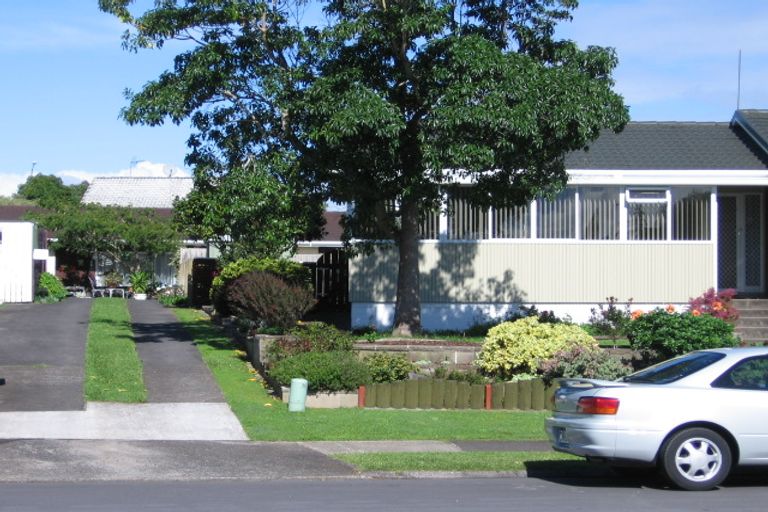 Photo of property in 2/6 Hemsway Place, Sunnyhills, Auckland, 2010